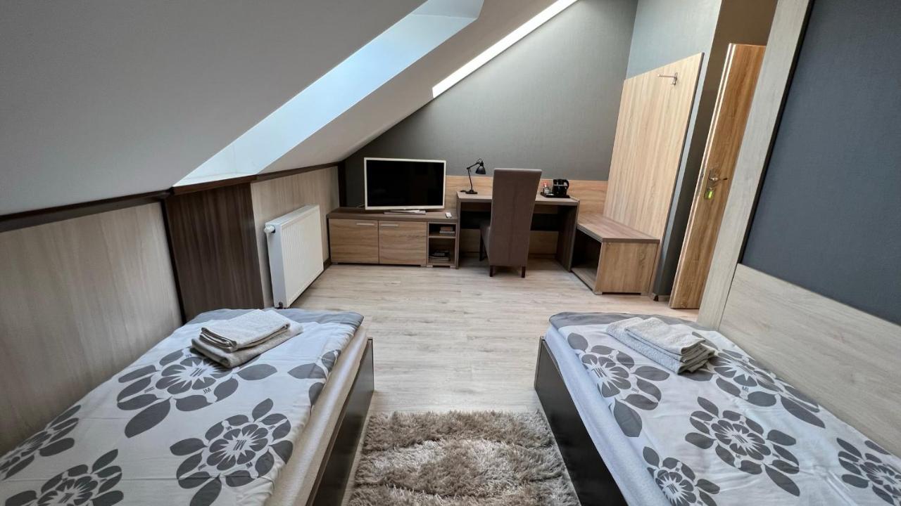 Fitnessfun Bed & Breakfast Krzyż Екстериор снимка